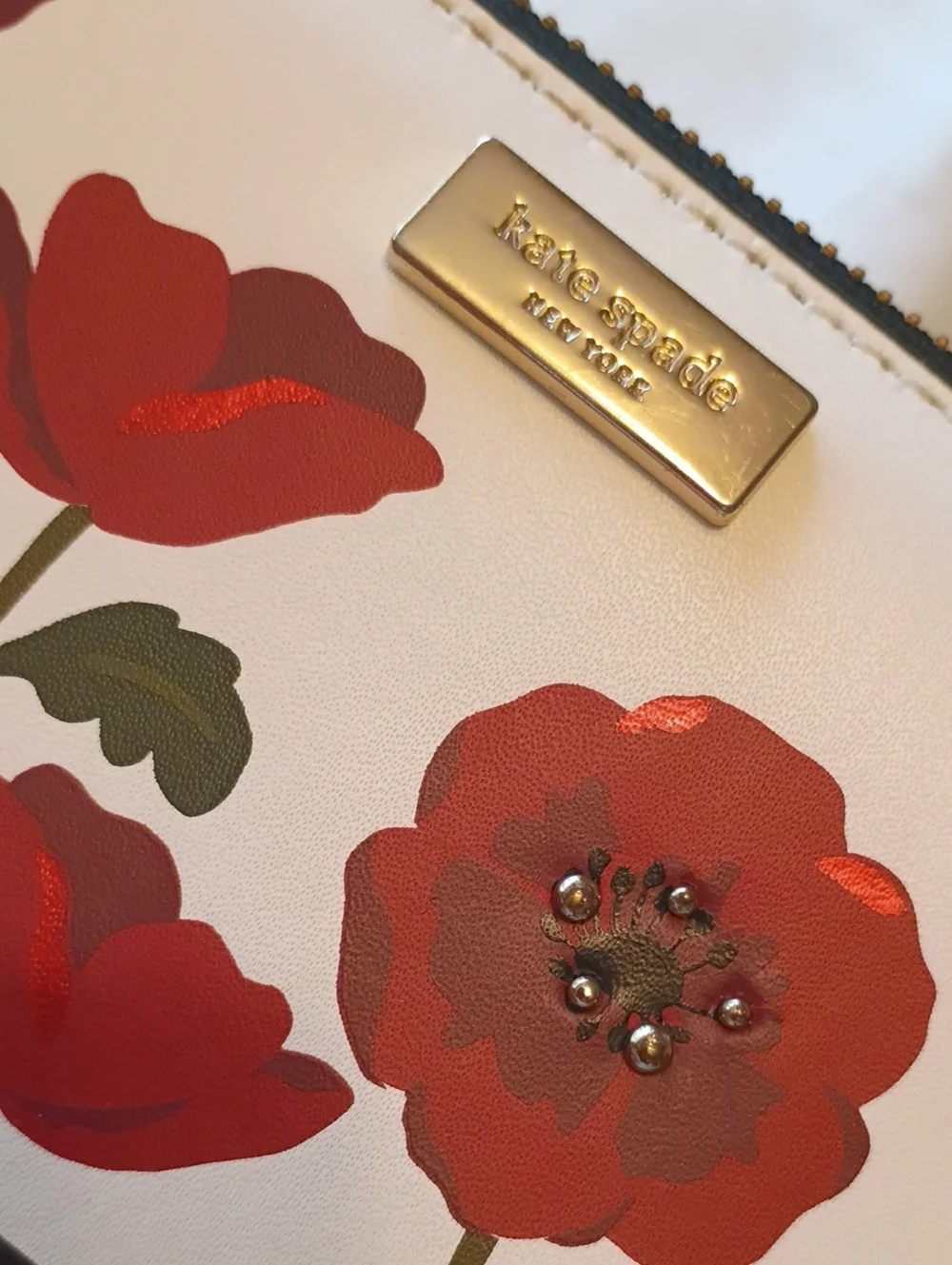 Kate spade poppy flower neda zip around wallet